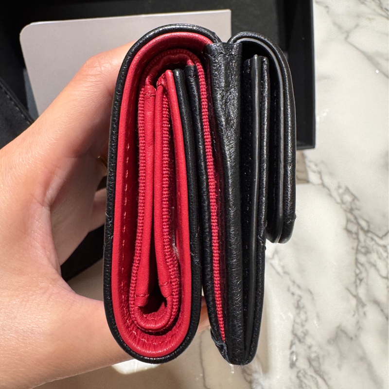 Chanel19 三層短夾 -黑金-1