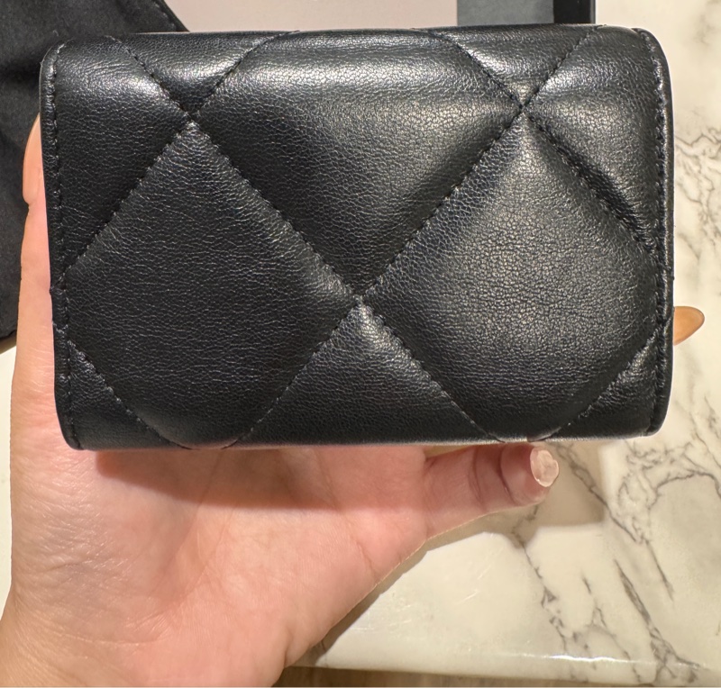 Chanel19 三層短夾 -黑金-6