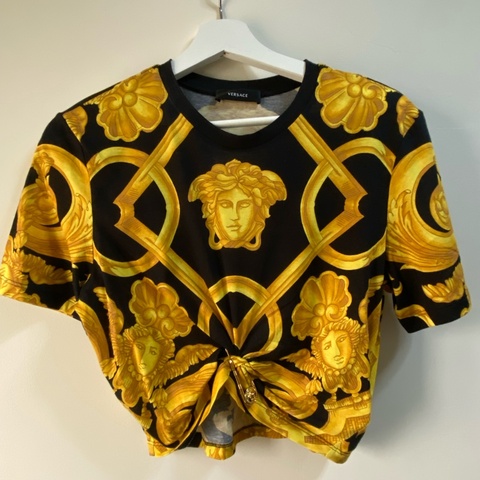 凡賽思Versace 美杜莎短版上衣