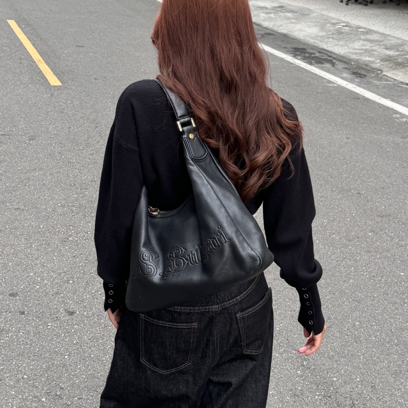 【極新🎁】 BVLGARI 寶格麗 經典黑色 Hobo腋下包 (專櫃122,000)-1