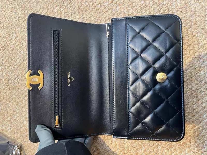 Chanel雙金珠woc-8