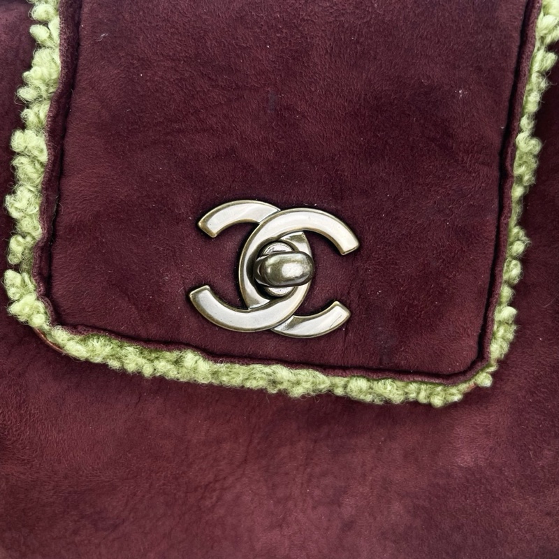 「JL精品代購」香奈兒巧克力麂皮拼抹茶羊羔毛銀扣手提腋下小方包-9