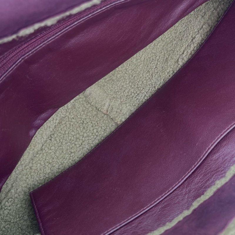 「JL精品代購」香奈兒巧克力麂皮拼抹茶羊羔毛銀扣手提腋下小方包-10