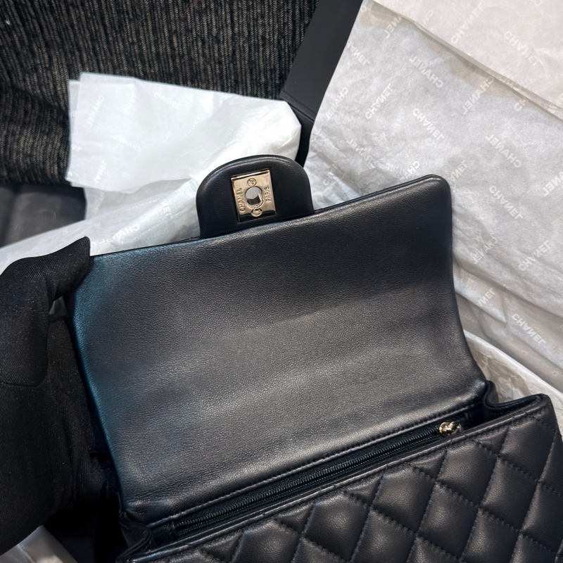 #全網最低超級甜💰 #芯片款 #閒置帶膜🈶購證 香奈兒Cf20 handle Cfmini 黑金 淡金扣-17