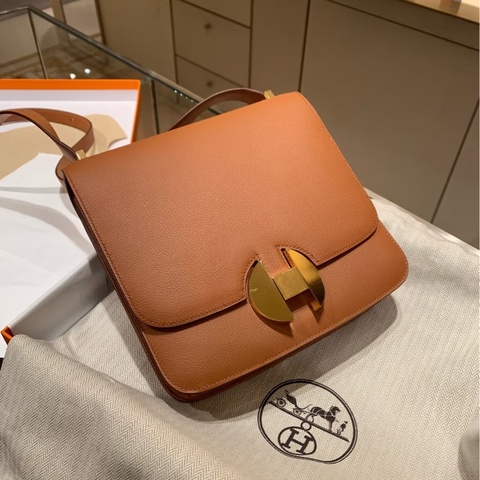 #僅一顆🉐驚爆價💰 #康康平替 愛馬仕2002-20金棕金ec皮 郵差包