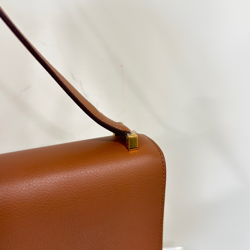 #僅一顆🉐驚爆價💰 #康康平替 愛馬仕2002-20金棕金ec皮 郵差包-13