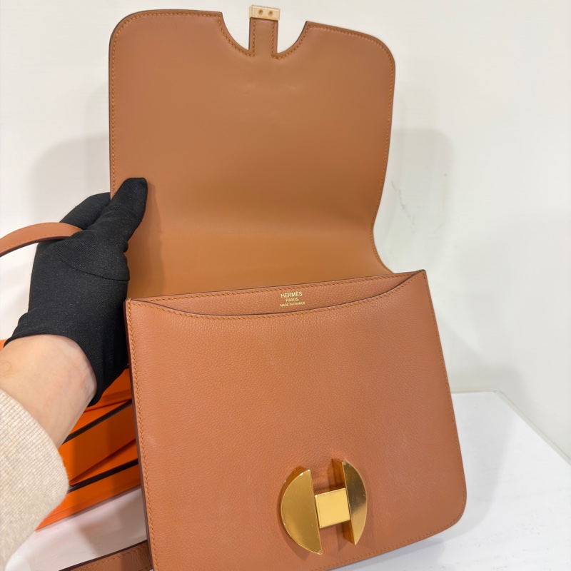#僅一顆🉐驚爆價💰 #康康平替 愛馬仕2002-20金棕金ec皮 郵差包-16