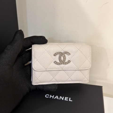 #荔枝皮 #白雪公主 香奈兒白銀三折短夾 小巧超好用🔥