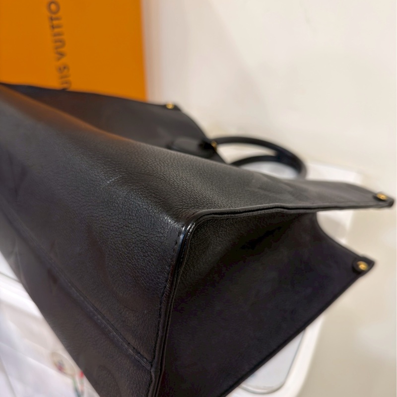 實用主義看過來😍99新🆕Lv路易威登黑色全皮on the go中號托特包手提包肩背包-10