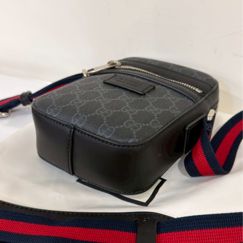 殺瘋超低價😎帥度💯Gucci古馳黑色老花相機包手機包單肩斜挎包📷-9