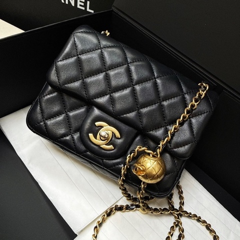 【99.9新 ✨ 全網最低價！】Chanel方胖子黑金 黑色 金球 羊皮 鏈條包斜挎包（下單前先詢問庫存❗️）