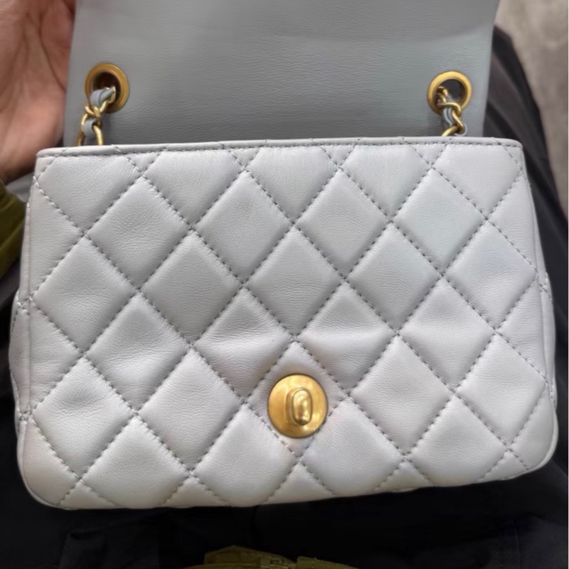 【98新 ✨ 全網最低價!】Chanel香奈兒 灰色 金球 羊皮 斜挎包 鏈條包 現貨好價(下單前先詢問庫存❗️)-9