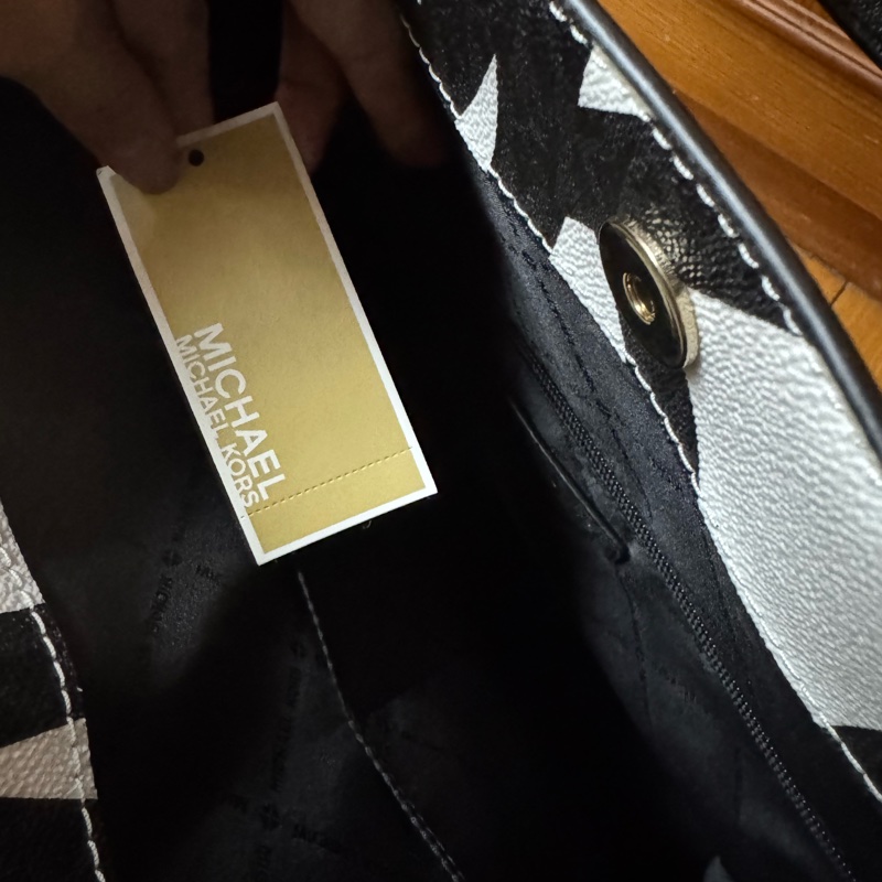 Michael Kors 自賣 全新 二手托特包 斜背包 大包 神威尚未使用-5