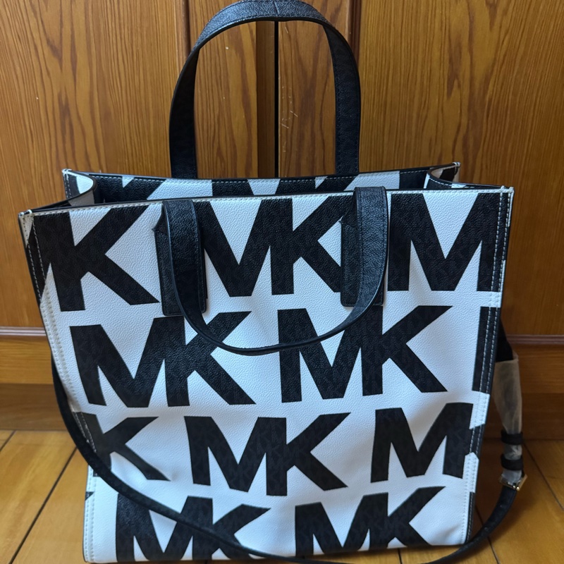 Michael Kors 自賣 全新 二手托特包 斜背包 大包 神威尚未使用-7