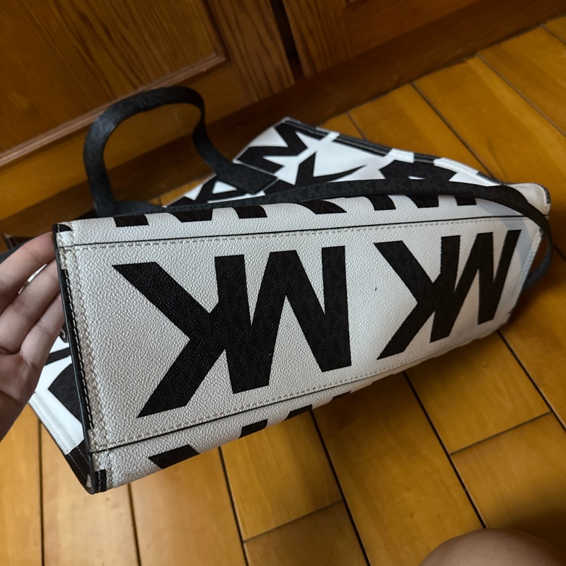 Michael Kors 自賣 全新 二手托特包 斜背包 大包 神威尚未使用-8