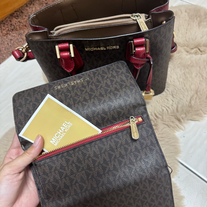 Michael Kors 買一送一 小資輕奢 自賣 肩背包/手提包 自用過約8成新 買包包送同款長夾-8