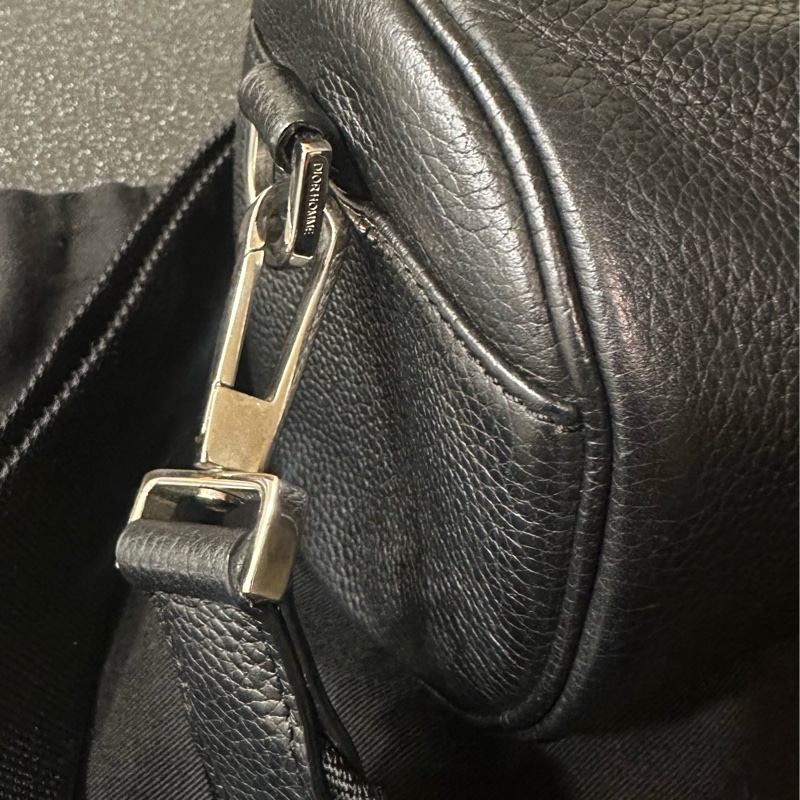 Dior圓筒包經典黑斜背包-1