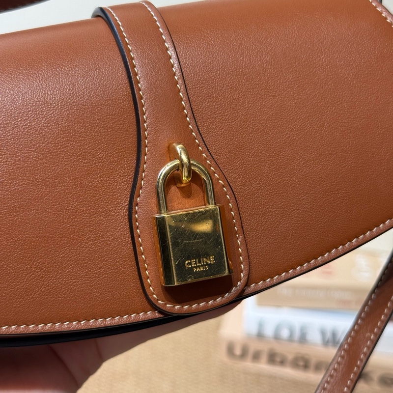 99新 Celine 賽琳 Tabou系列 金鎖包-14