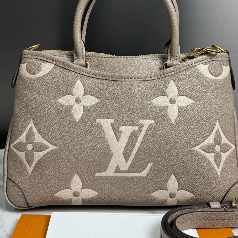 99新LOUIS VUITTON路易威登,芯片款Trianon 小號大象灰金扣印花圖案牛皮單肩斜挎手有肩帶-5