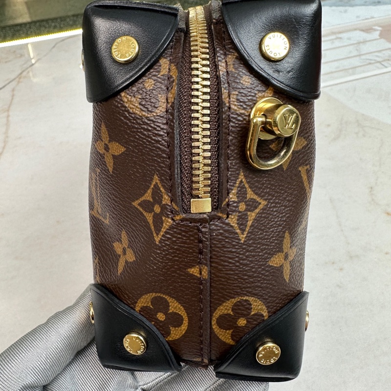 LV盒子包 98新LV路易威登PETITE MALLE SOUPLE系列黑色牛皮軟盒子-7