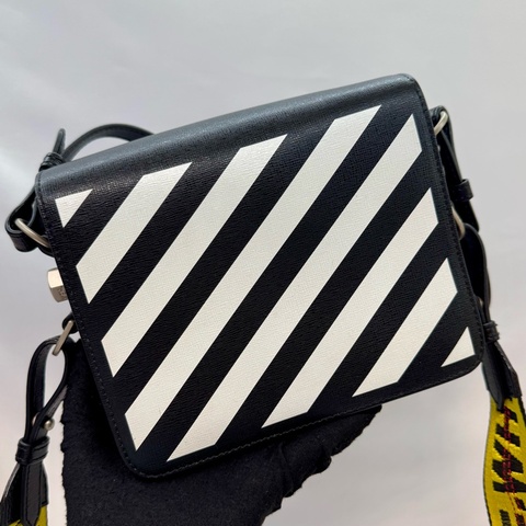 Off-White 黑白條紋肩背包（雙背帶）