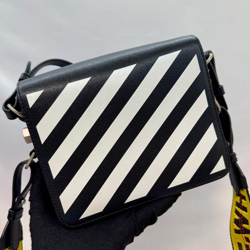 Off-White 黑白條紋肩背包（雙背帶）-0