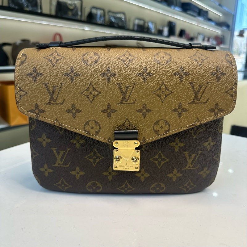 LV路易威登/老花拼色郵差包 芯片款25*7*19cm-1