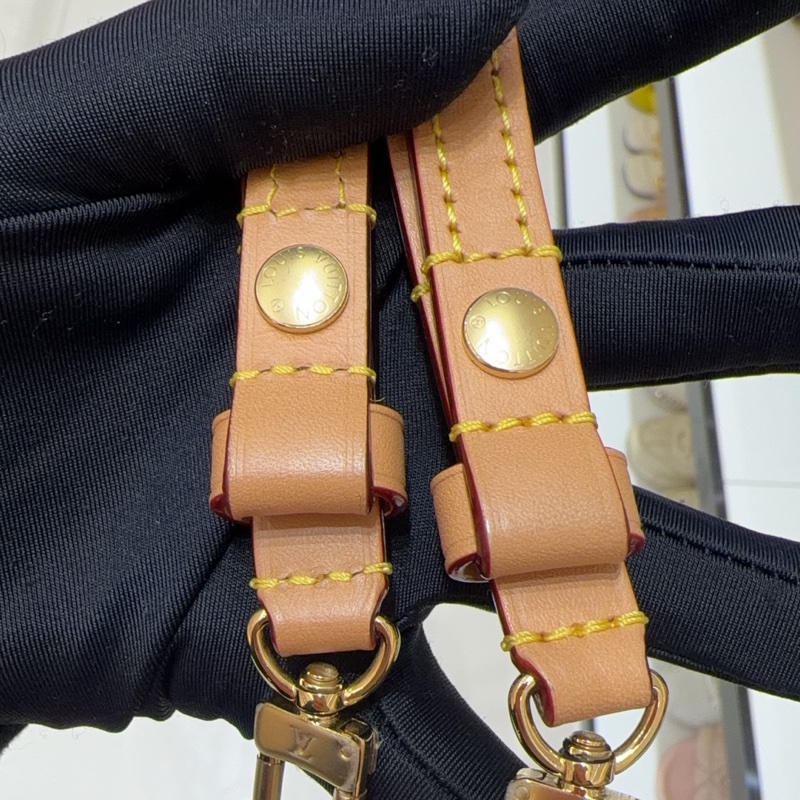 99新LOUIS VUITTONLouisVuitton路易威登 經典棕色老花腋下單肩包 芯片款 尺寸:23.5 x 1-10