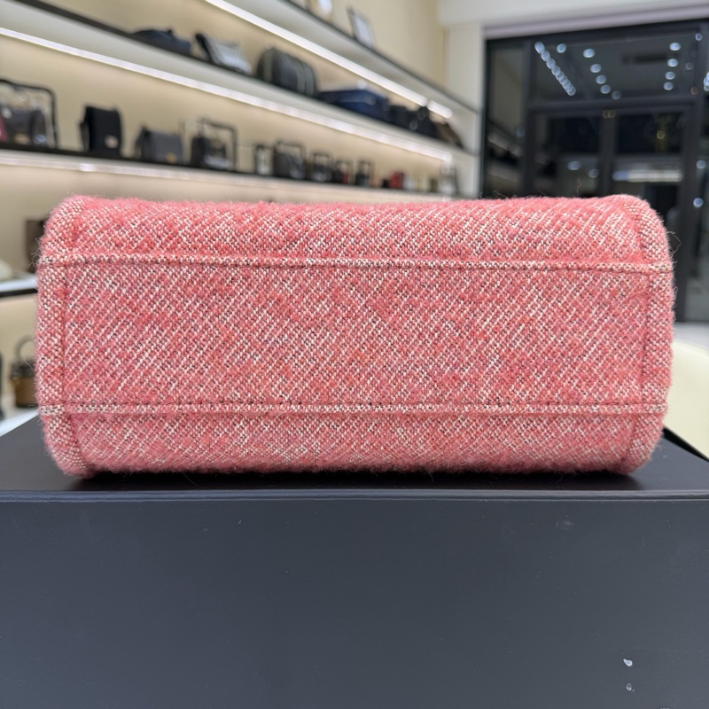 CHANEL香奈兒 芯片款 沙灘包銀鏈小號 粉紅拼白色織物logo托特包單肩包，尺寸：26×12×3-2