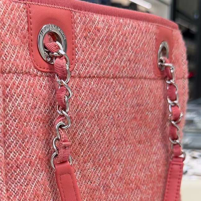 CHANEL香奈兒 芯片款 沙灘包銀鏈小號 粉紅拼白色織物logo托特包單肩包，尺寸：26×12×3-8