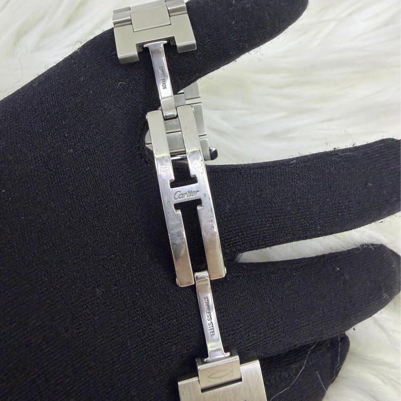 這款手錶是Cartier Pasha 系列的自動機械錶。-2