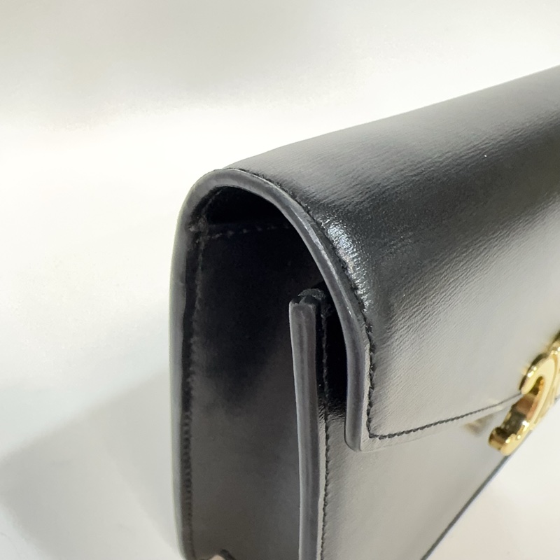 CELINE黑金牛皮凱旋MARGO下蓋信封側背包-13