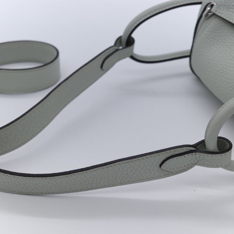 2024台灣購證♥️不撞色系列【CP 精選🌟小編推薦】Hermès 愛馬仕 Mini Lindy 冰晶灰 TC皮 牛皮 小牛皮 手提包肩背包 B 刻-15