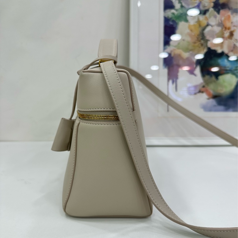 Loro Piana諾悠翩雅 Extra Bag L27 奶昔白 奶油白 金扣 飯盒單肩包 手提包 有購證-3