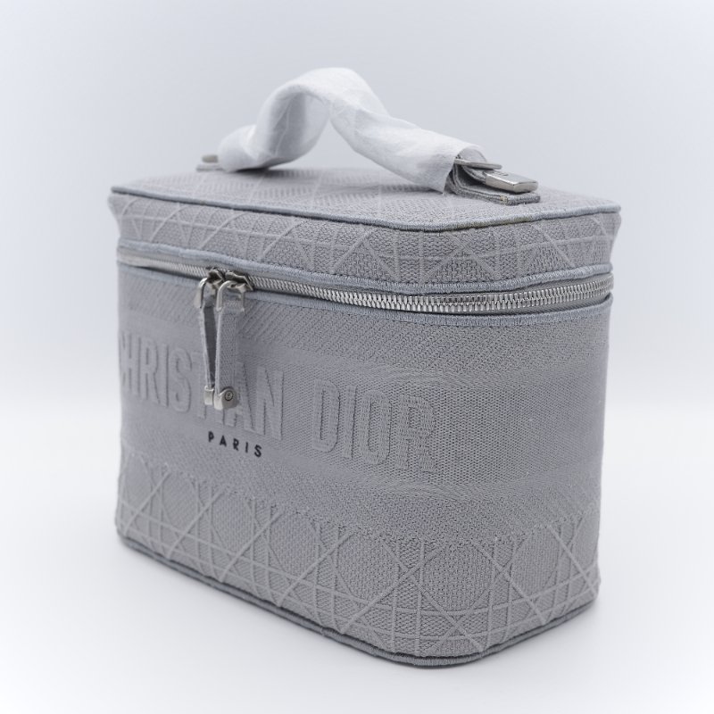 （未使用閒置品♥️）Dior 迪奧 DiorTravel Vanity Case 灰色 刺繡帆布 老花 化妝包 野餐包 手提包-4