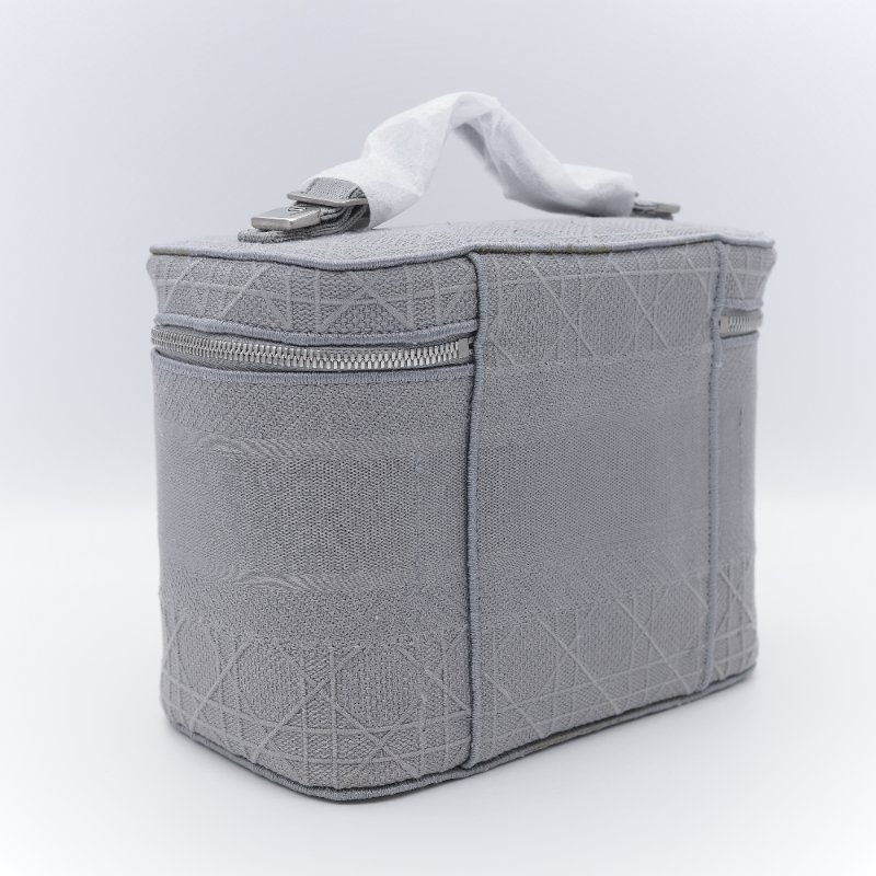 （未使用閒置品♥️）Dior 迪奧 DiorTravel Vanity Case 灰色 刺繡帆布 老花 化妝包 野餐包 手提包-5