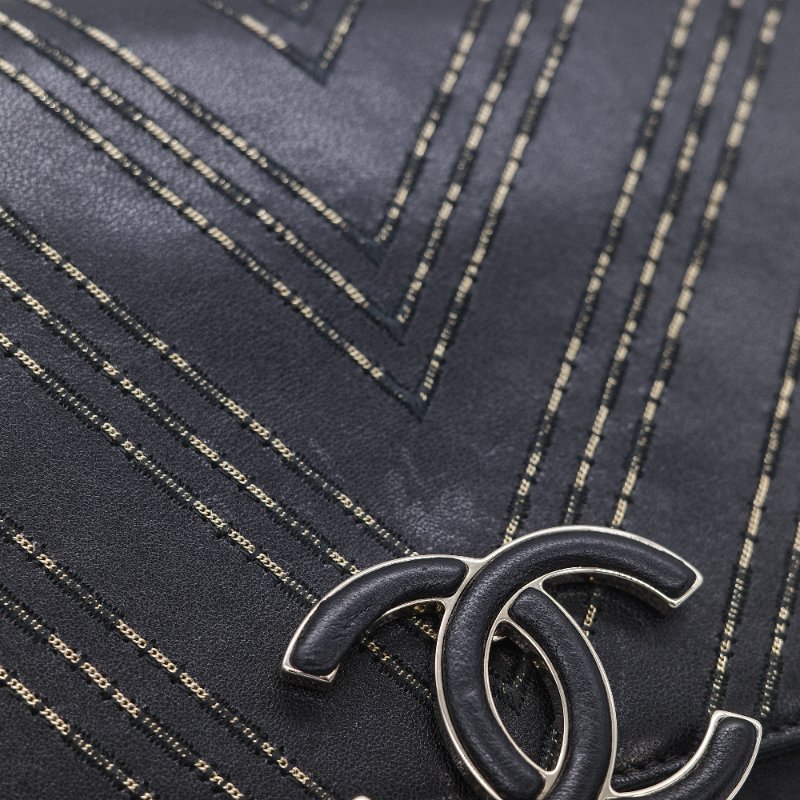 Chanel 香奈兒 Subtle Flap 黑色羊皮 立體雙色線刺 繡 手拿包 翻蓋包-21