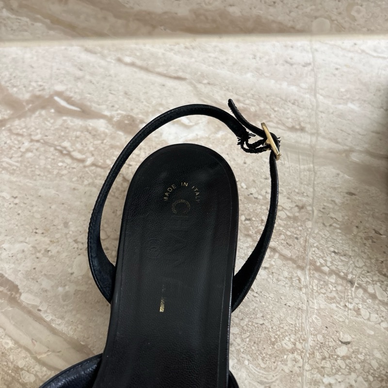 Chanel 37號涼鞋-19