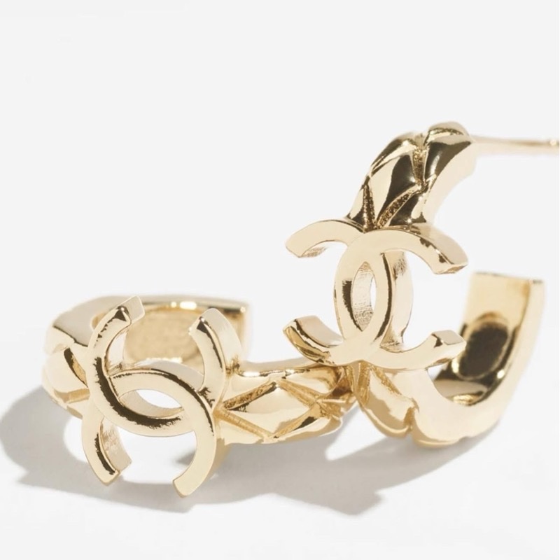 26p復古金菱格紋雙c耳環-1