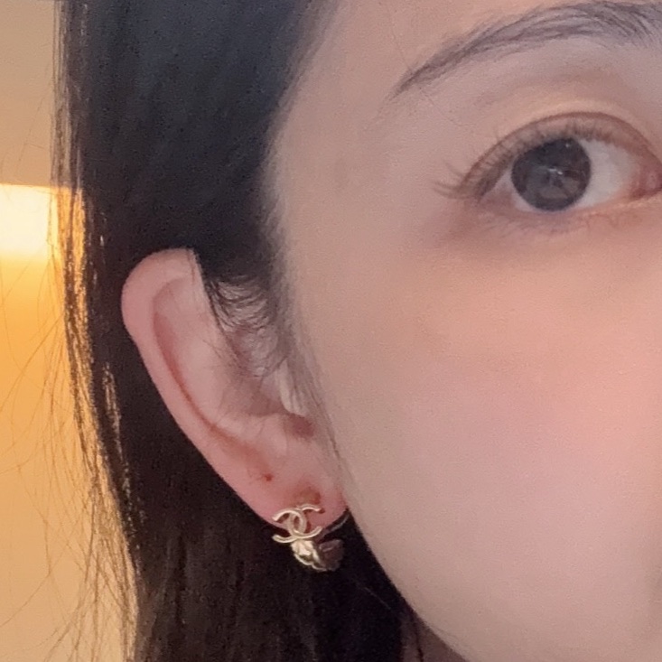 26p復古金菱格紋雙c耳環-2