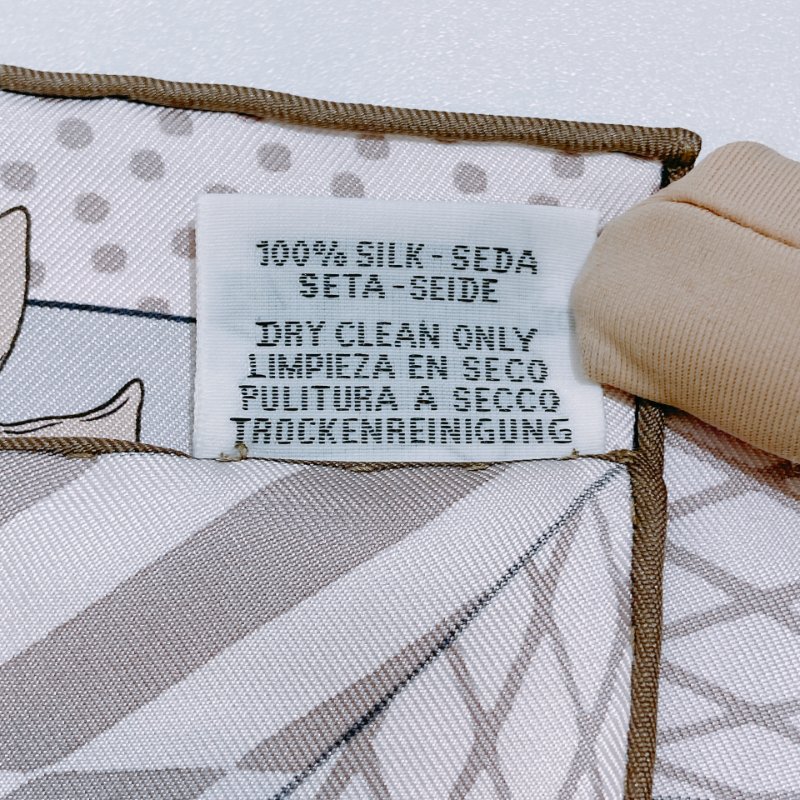 TW4740 Hermes 愛馬仕絲巾 粉色拼大象灰 90cm Grand Theatre Nouveau 90x90cm Scarf-7