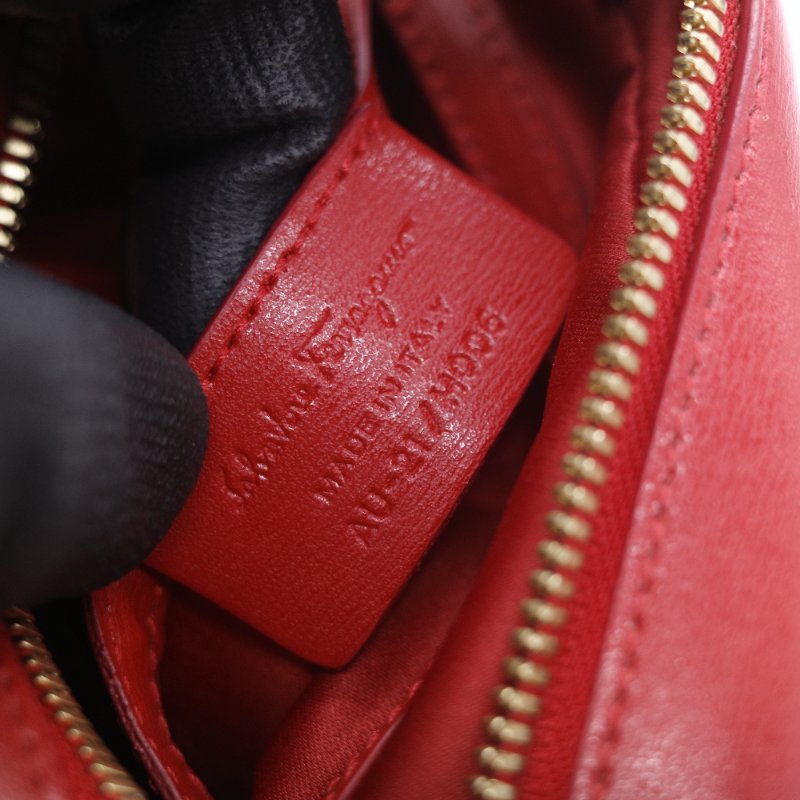 Salvatore Ferragamo 菲拉格慕 Gancini 烈焰紅 小牛皮 相機包 斜背包-7