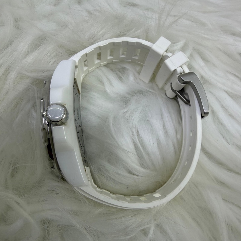 這款手錶是香奈兒（Chanel）的J12 系列腕表-4