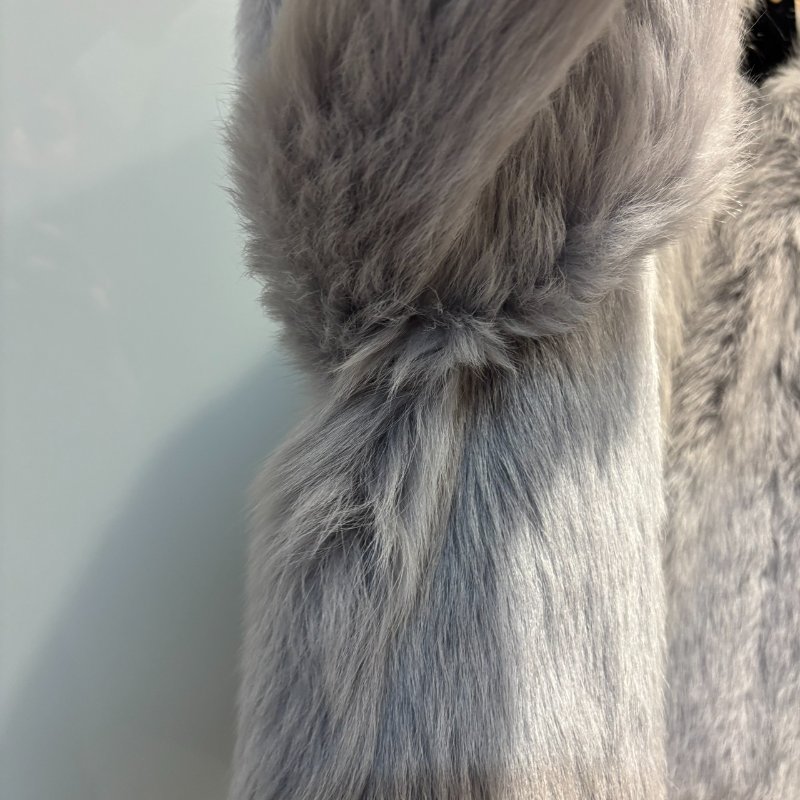 【美收精品】LOEWE灰色毛毛大衣 5-92-2