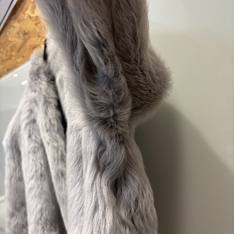 【美收精品】LOEWE灰色毛毛大衣 5-92-3