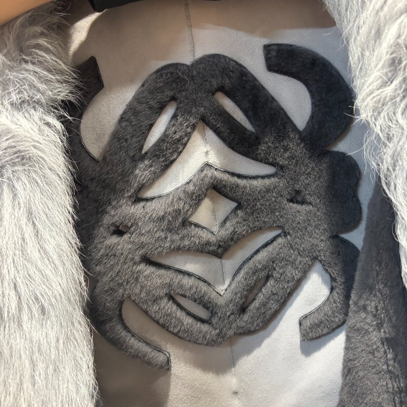 【美收精品】LOEWE灰色毛毛大衣 5-92-5