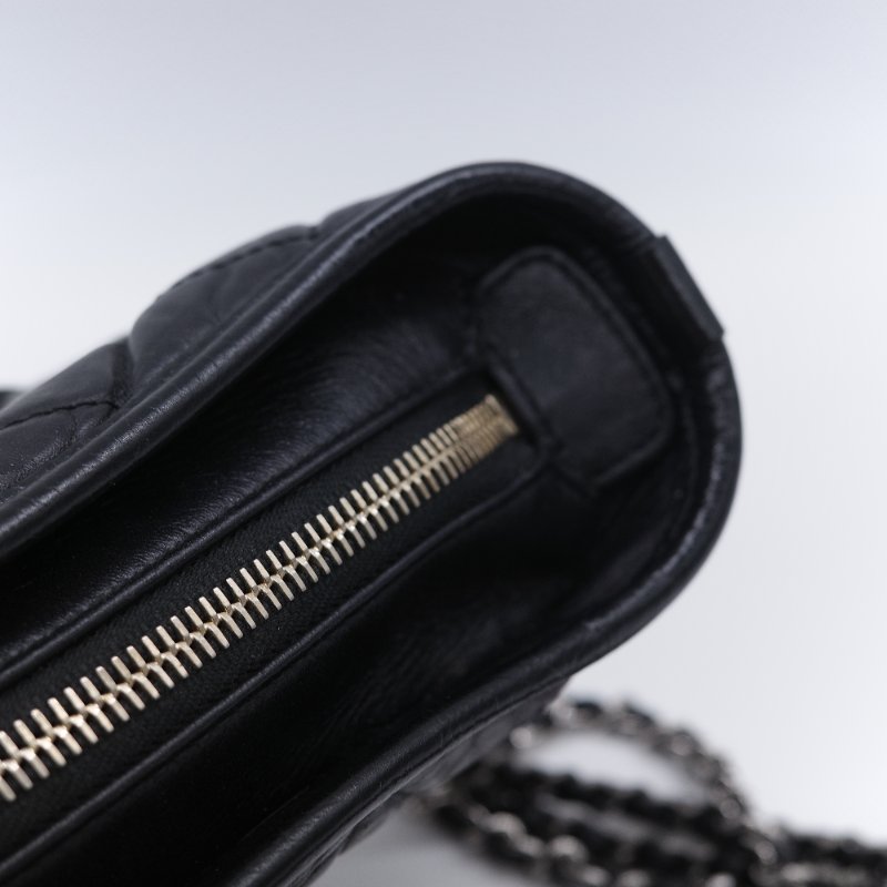 Chanel 香奈兒 Gabrielle Hobo 菱格紋 黑色 小牛皮 小型流浪包-11