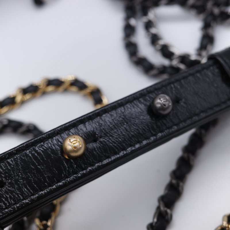 Chanel 香奈兒 Gabrielle Hobo 菱格紋 黑色 小牛皮 小型流浪包-16