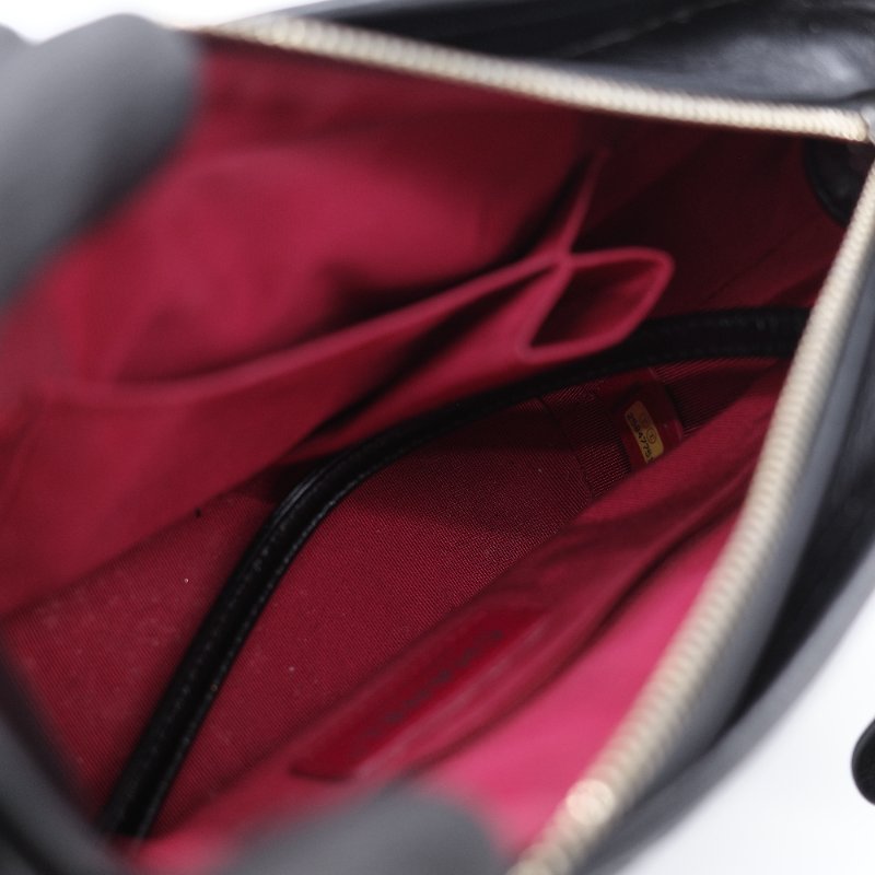 Chanel 香奈兒 Gabrielle Hobo 菱格紋 黑色 小牛皮 小型流浪包-23