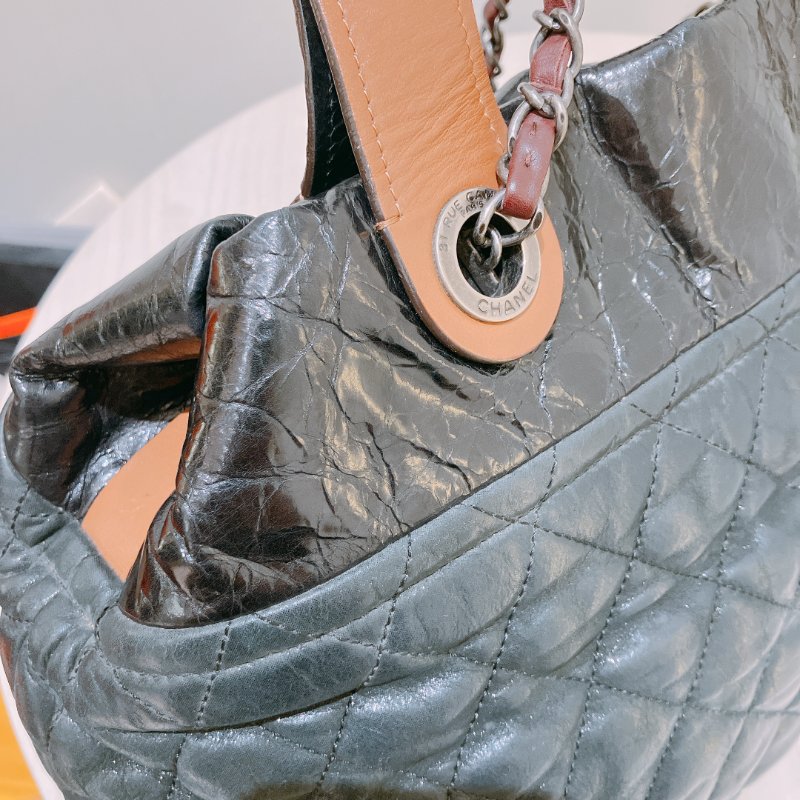 TK1955	香奈兒 牛皮皮革 鏈帶手挽肩背  Black Quilted Iridescent Calfskin Leather Small In-The-Mix Tote Bag-13